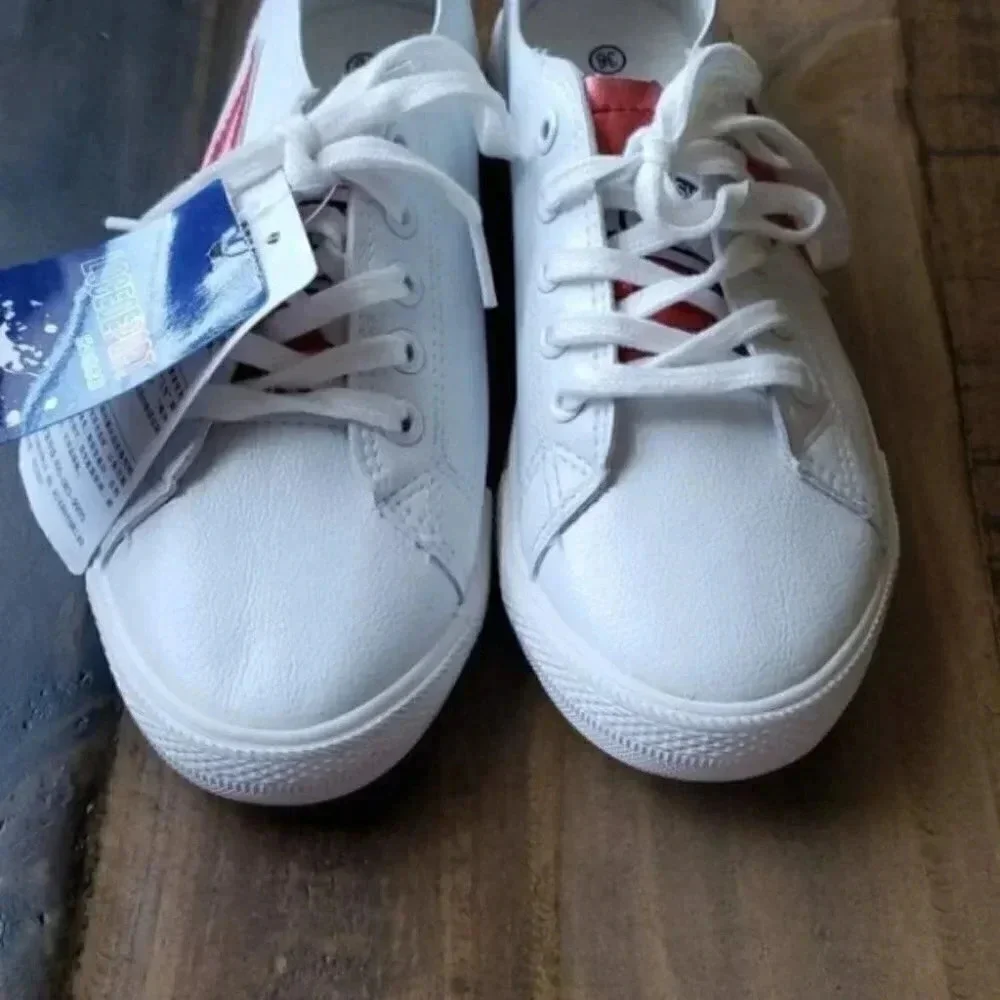 NWT Loceo Low Top Star Fashion Leather Sne…